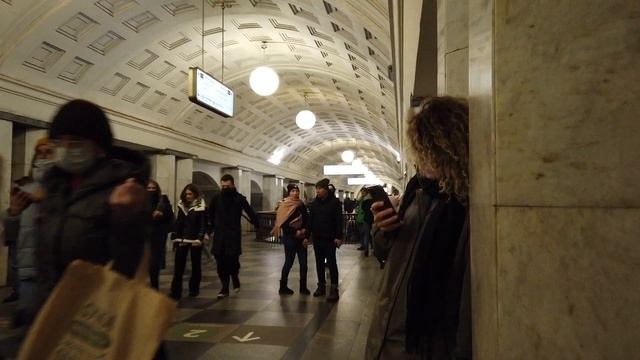 Станция метро Охотный Ряд Москва (Сокольническая линия) metro Okhotny Ryad Moscow смотреть онлайн