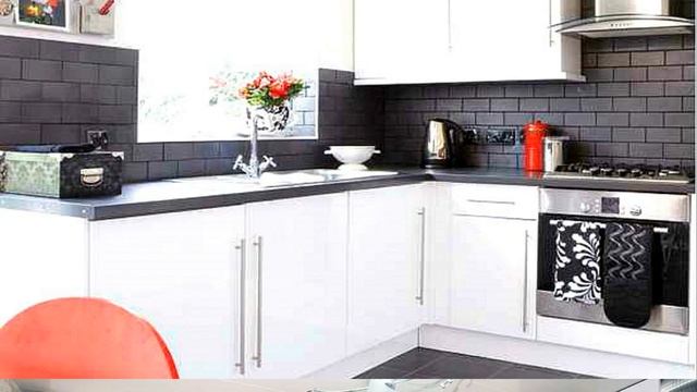 Маленькая кухня - 2, дизайн интерьера кухни в хрущевке (фото). Small kitchen design смотреть онлайн