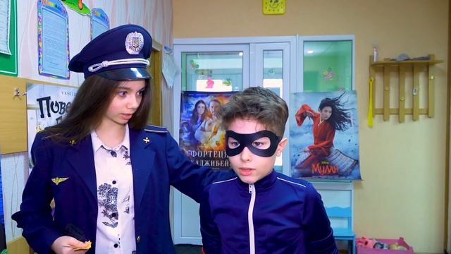 Серёжа спасает ситуацию! Как пронести сладости в кинотеатр все серии подряд смотреть онлайн