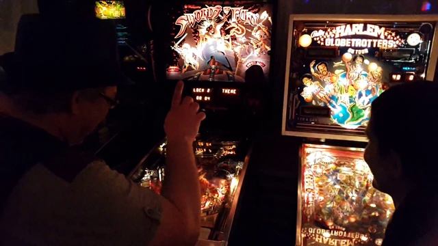 Swords of Fury - Pinball Theme - Soundtrack смотреть онлайн