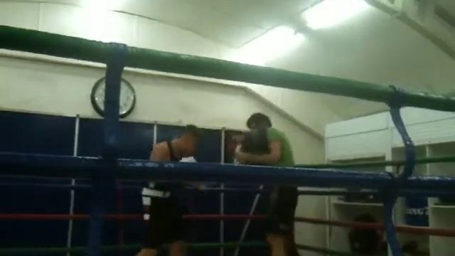 Работа на подушке для отработки ударов смотреть онлайн