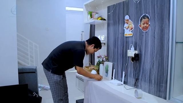 BIKIN BIOSKOP BUAT BAYI DI RUMAH | AZMANNIS смотреть онлайн
