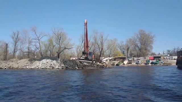Углубление залива р.Днепр Hitachi zx210 long reach смотреть онлайн