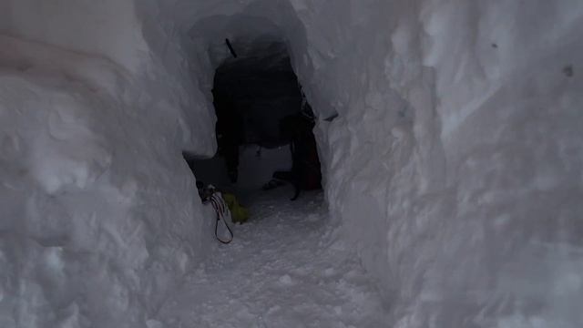 Kommunizm peak winter expedition. Восхождение на зимний пик Коммунизма. Проект «Зимний Снежный барс смотреть онлайн