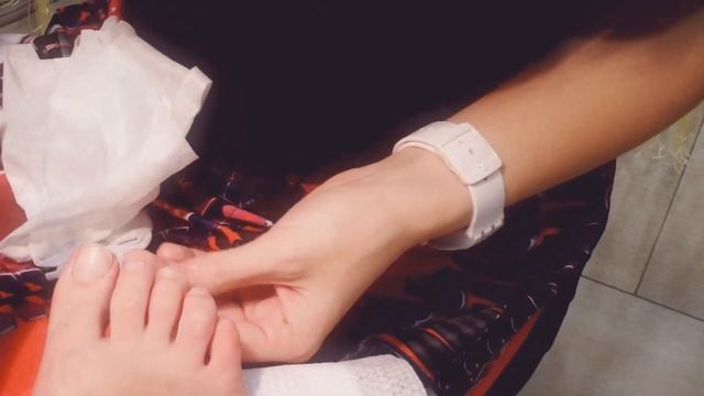 Уход за ножками в холодное время года от сети салонов Express Nails на марке Margaret Dabbs смотреть онлайн