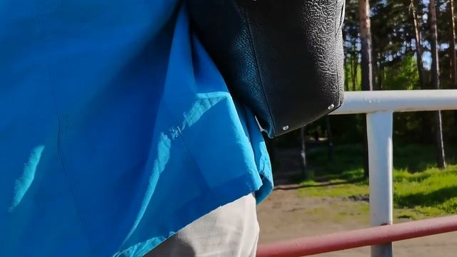 Поехала на дачу на электричке смотреть онлайн