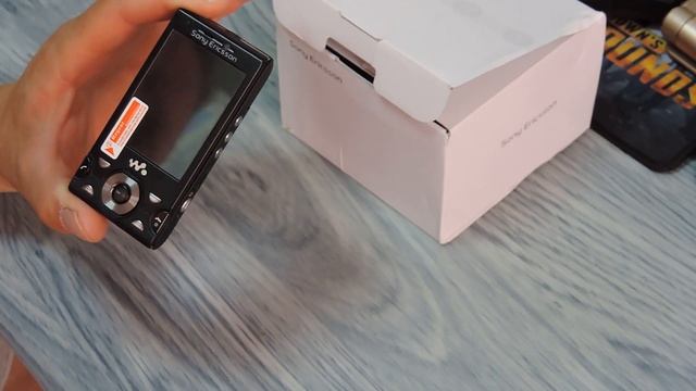 SONY ERICSSON W995 привет из прошлого и розыгрыш SERVO R25