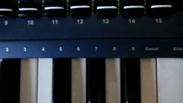 MIDI Plus Origin 37 MIDI Keyboard Review - MIDI Keyboard with Full Size Keys смотреть онлайн