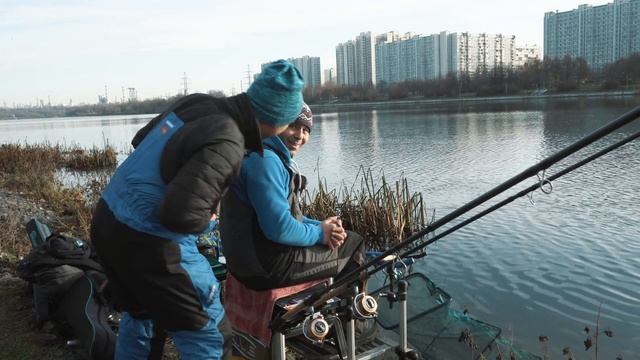 Рыбалка на фидер. Отборы в СБОРНУЮ по ФИДЕРУ. Рыбалка на Дунае. РЫБАЛКА ОСЕНЬ на фидер. Vlog #43 смотреть онлайн