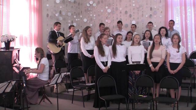 Церковь Вятские Поляны 2014г. Проздник Троицы ( пение ) смотреть онлайн