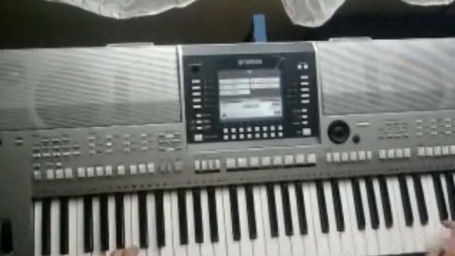 Back to the Future - Johnny B.Goode PSR S710 смотреть онлайн
