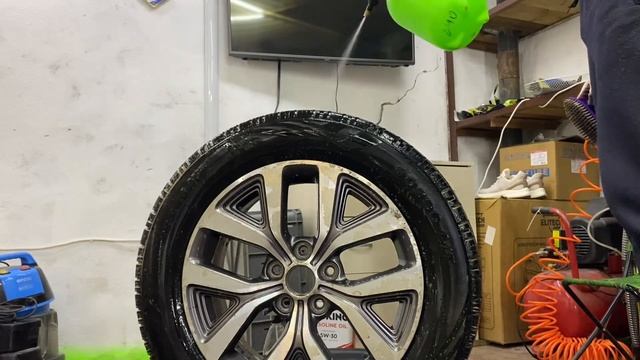 ДЕТЕЙЛИНГ КОЛЕСА| ПОЧИСТИЛ ЗАПАСКУ| Иногда нужно этим заниматься смотреть онлайн