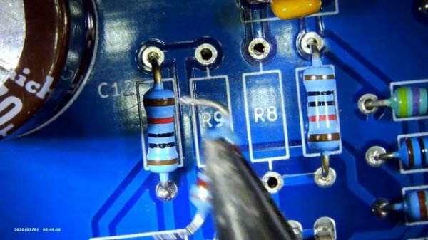 The easiest method for Desoldering components!  Solder Wick, Sucker & Proskit SS-02 station Reviewed