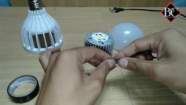 terbaru cara servis lampu led rusak/mati total tanpa modal || bung oMet смотреть онлайн