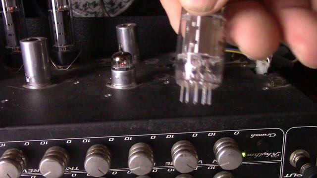 RCA 12AX7A Vs YUGOSLAVIAN 12AX7 Silver Plate Tube Tone Comparison