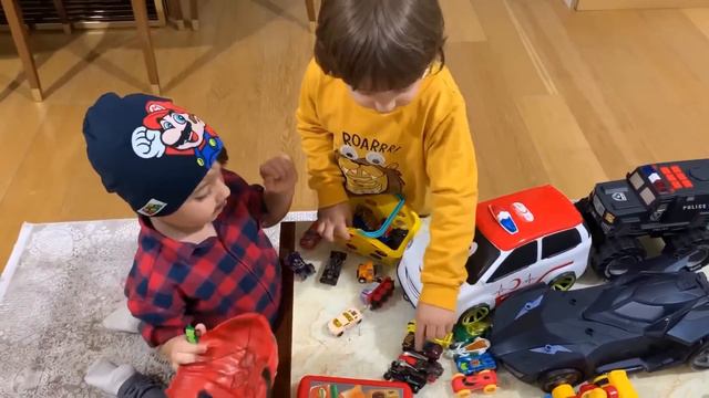 Yusuf Oyuncakçı Oldu Fatih Selim Müşteri😂Arabalar, Nerf’ler Satın Aldı😍🚗