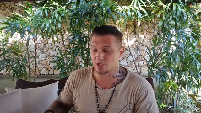 Урок 2 БАРЫ \ КЛУБЫ Как познакомиться с девушкой в баре. смотреть онлайн