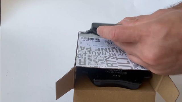 Распаковка : Тормозных колодок Renault 410608481R смотреть онлайн