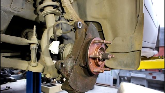 Замена передних тормозных дисков, колодок и суппорта Chevrolet TrailBlazer Шевроле Трейлблейзер 4,2 смотреть онлайн