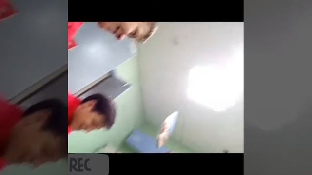 Будни грузчиков в магазине 