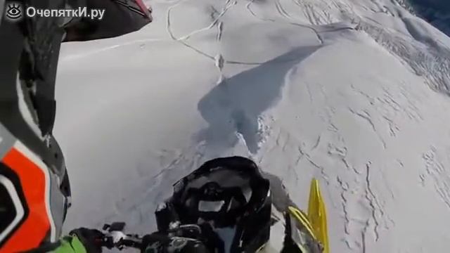 Экстремальный полёт на снегоходе смотреть онлайн