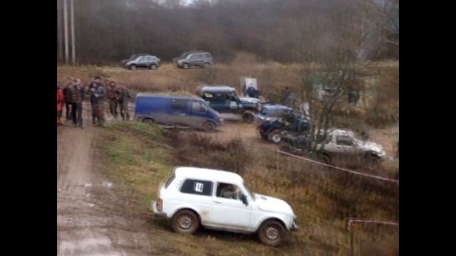 Нивы на бездорожье, покатушки "крапивка",офф роуд,ярцево.1 часть (A..Y..) смотреть онлайн