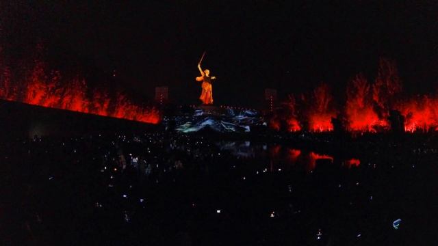 Шоу «Свет Великой Победы» 7 мая 2022 года в Волгограде Мамаев Курган, Полное Видео, улучшайзеры, 4k смотреть онлайн