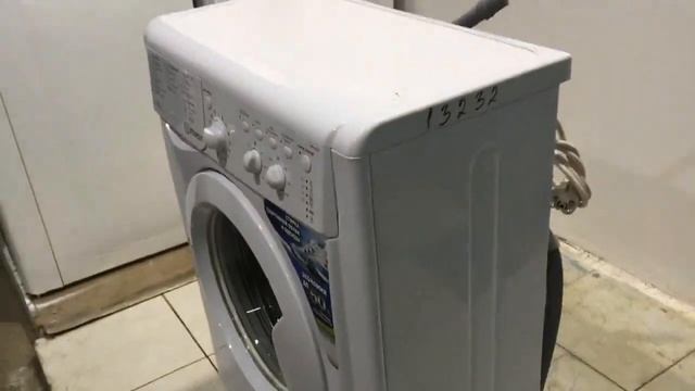 Стиральная машина Indesit IWUC4105 смотреть онлайн