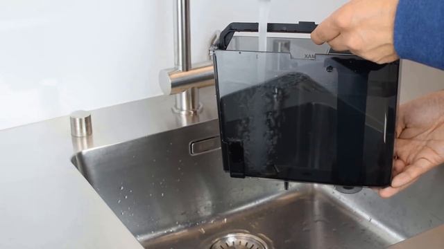 Jura D6 Coffee Machine - How To Change the filter JURA D6 Automatic Coffee Maker смотреть онлайн