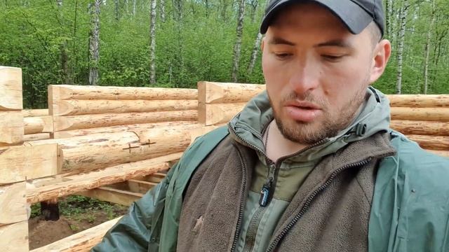 Дом из бревна. Сборка сруба. Деревянный дом на сваях из бревна под усадку. смотреть онлайн