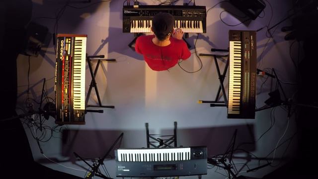 Синтезатор Roland D-50: Известные звуковые пресеты смотреть онлайн