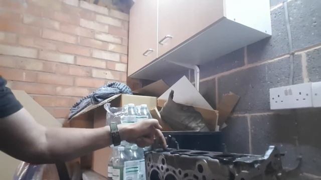 Honda Civic EP3 Type R Engine Teardown Part 2 смотреть онлайн