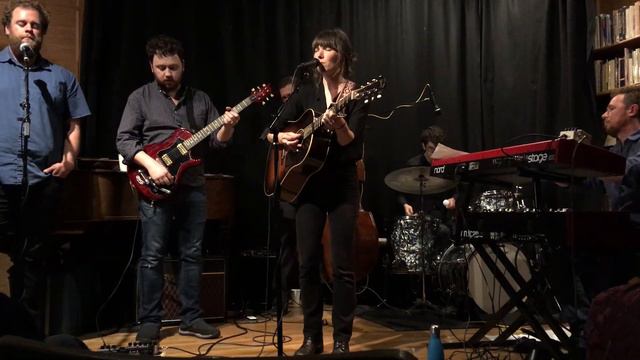 Anna Tivel - "Two Strangers" 4.28.19 смотреть онлайн