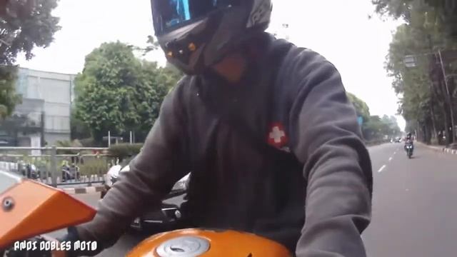 Kamera Bcare X-5 Dengan Dual Screen