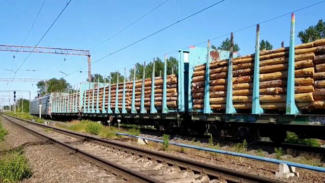 Выл обогнал ласточку! Электровозы ВЛ10У-752 и ВЛ10-1135 с грузовыми поездами и электропоезд ЭС1П-00 смотреть онлайн