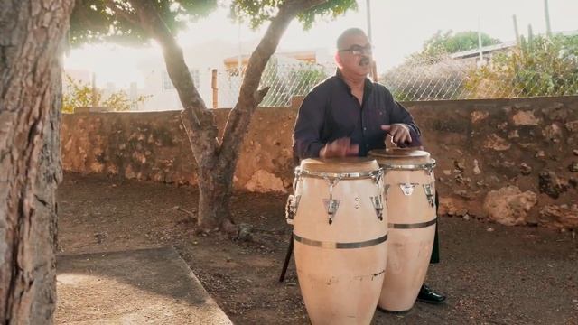 Mi Aruba di Antaño-Marion Maduro смотреть онлайн