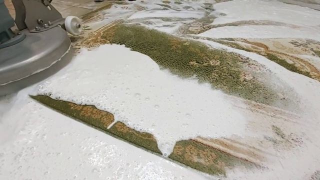 Отменно постирали и освежили ковёр в нашем цехе/ Clean and fresh carpet wash result in our workshop смотреть онлайн