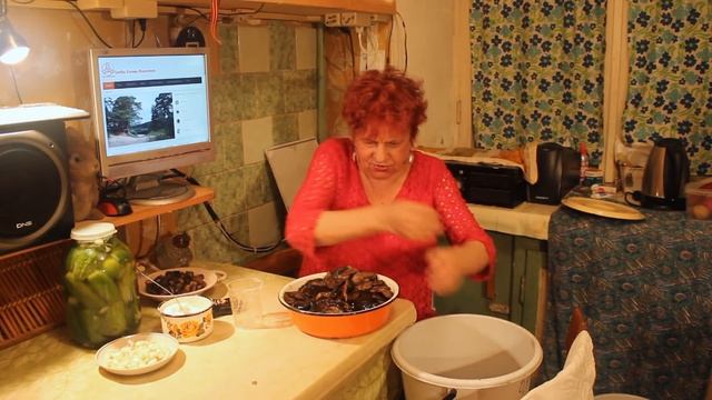 Холодное соление чёрных груздей. смотреть онлайн