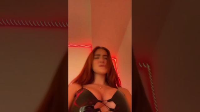 Сексуальная девушка смотреть онлайн