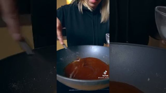 очень вкусно и быстро делаем большую печеньку из игры кальмара. смотреть онлайн