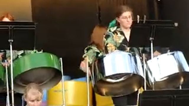 Colony Calypso Steel Drums "Marianne" and "Hard Time" смотреть онлайн