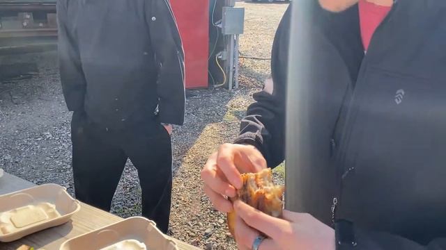 Arkansas' Premiere Farmer's Market Food Truck смотреть онлайн