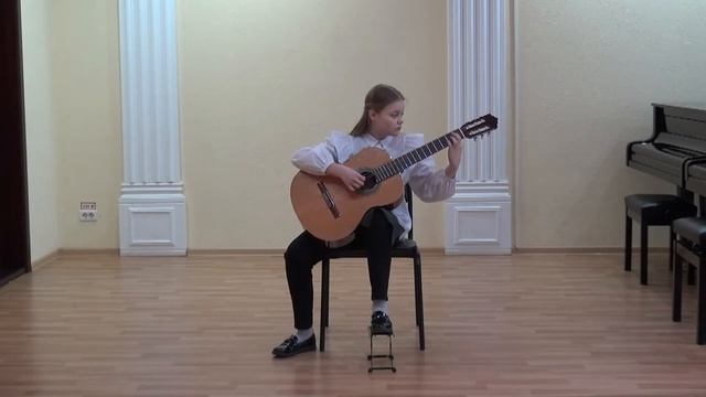 Сенькова Юлиана, Ф. Карулли "Соната" до мажор "Рондо" смотреть онлайн