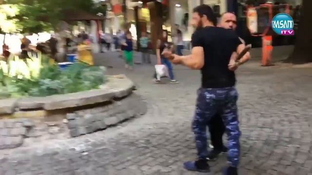 Двама афганистанци се бият на Пиротска в София смотреть онлайн