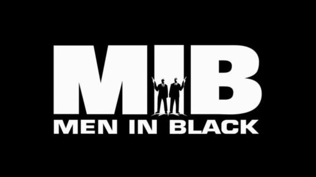 Here comes the Men in Black - Man in Black Soundtrack смотреть онлайн