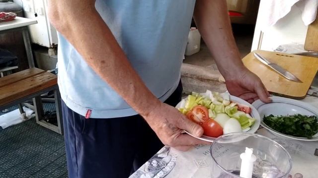шашлык из курицы два маринада. смотреть онлайн