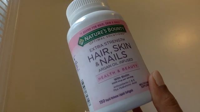Nature's Bounty Extra Strength Hair Skin and Nails Supplement | Acne-Prone Skin смотреть онлайн