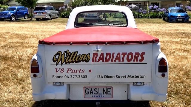 1958 FORD ZEPHYR MK II Coupe Utility смотреть онлайн