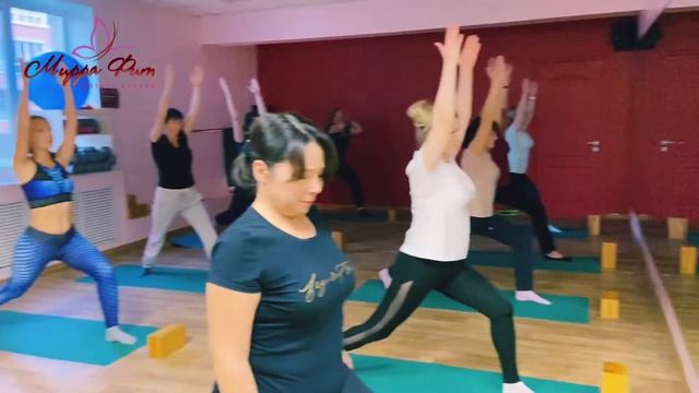 Йога с Анной Елиной, Мирра Фит смотреть онлайн