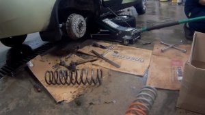 Меняем задние стойки на Ладе Калине.